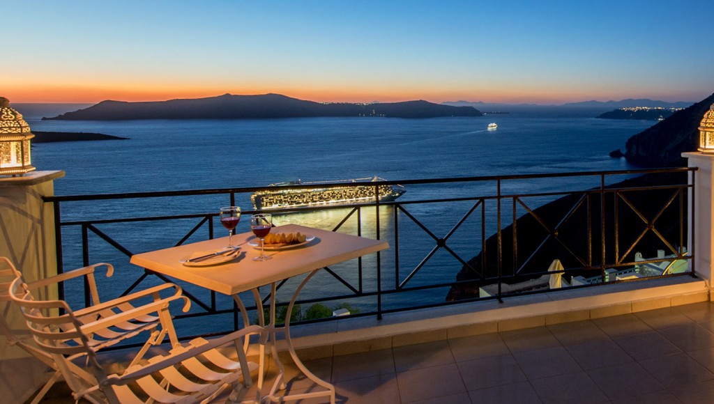 Hotel Villa Renos Santorini | Travelling Greece